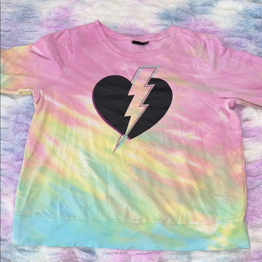 Lovesick Pink Sweatshirt with Edgy Heart Design
